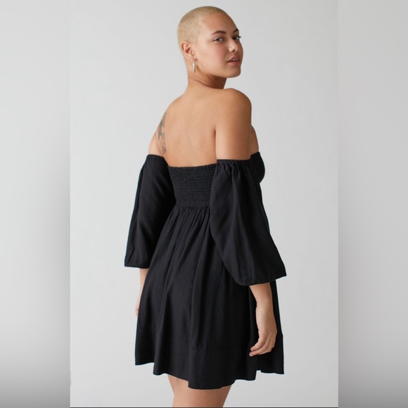Urban Outfitters Caterina Linen Off-The-Shoulder Mini Dress Boho Babydoll Black - Picture 3 of 15